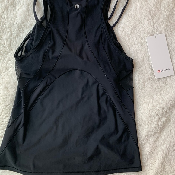 Lululemon Workout top - Picture 1 of 3